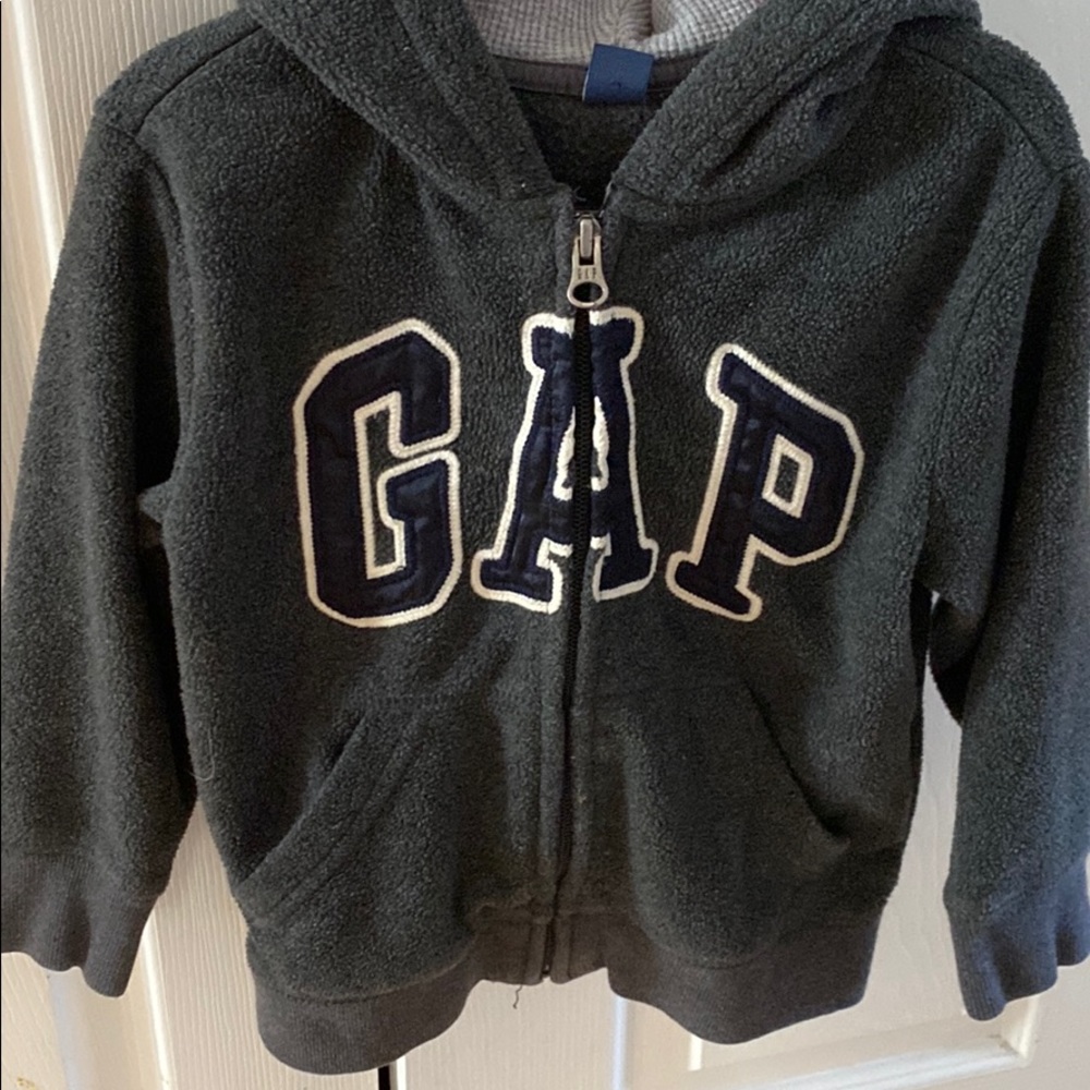 GAP zip sweatshirt